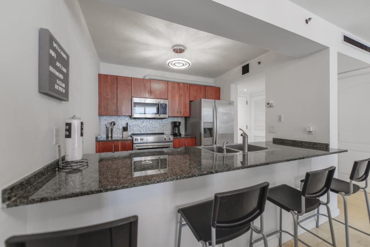 Wonderful Condo In Brickell With Pool And Gym Miami Eksteriør billede